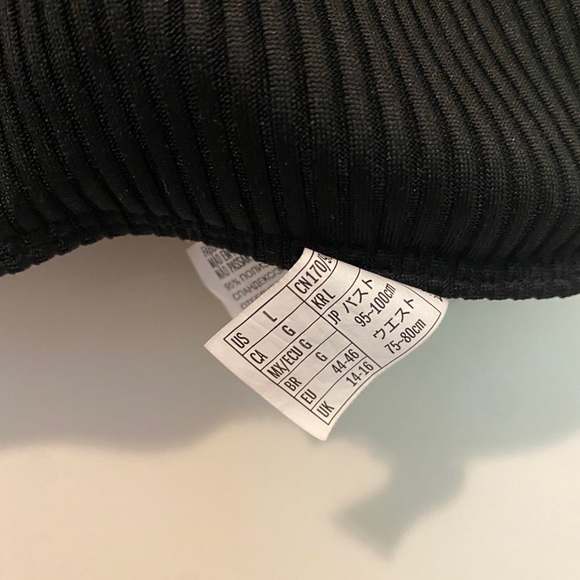 Forever 21 | Ribbed Scoop Neck Bikini Top - Picture 2 of 3